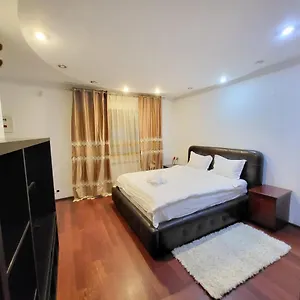 Apartament 1st Floor National Arena Monza, Bucureşti